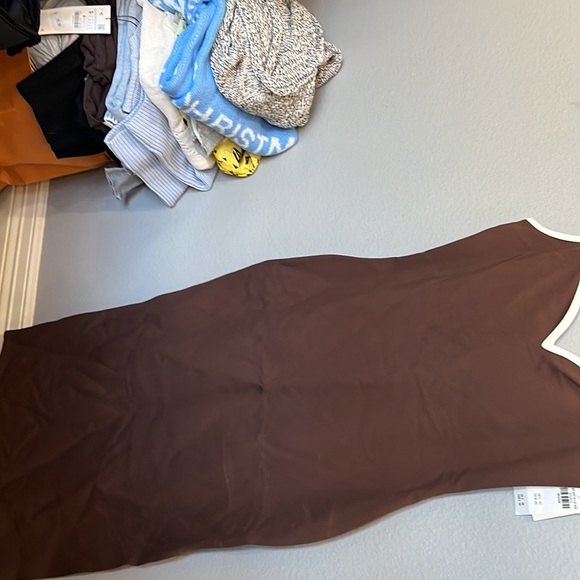 NWT Abercrombie & Fitch Notch Neck Dress- Medium - Picture 7 of 8